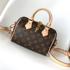 Louis Vuitton Mini Bag in Brown Monogram speedy series 20 bag